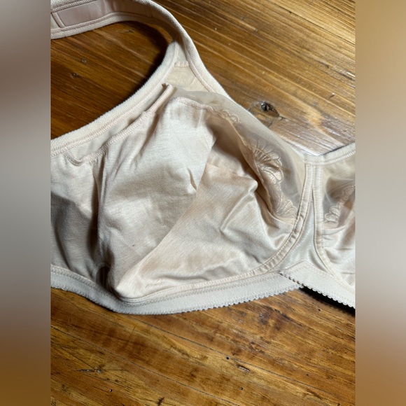 NWT Anita Care Safina Embroidered Mastecomy Softcup Bra #5349X in Nude/skin 42C - Picture 11 of 14